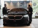 BMW Astra Meluncurkan First-Ever BMW i5 di Surabaya