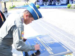 Peresmian Monumen Jadi Kado Istimewa HUT ke 68 Penerbangan TNI Angkatan Laut