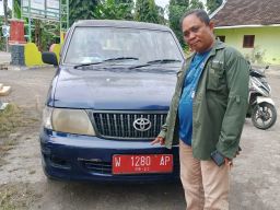 Kendaraan Dinas PMD Gresik Tidak Taat Bayar Pajak