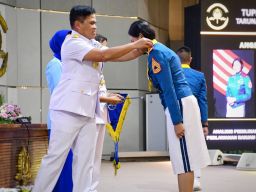 Komandan Puspenerbal Hadiri Tupdik dan Wisuda Taruna AAL Angkatan
