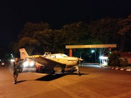 Monument Pesawat Bonanza L 36 Ditempatkan di Senerbal