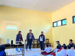Mahasiswa KKN 34 Universitas Trunojoyo Madura Sosialisasikan Anti Bullying di SDN Dungkek