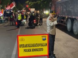 18 Motor Tanpa STNK Terjaring Operasi Kejahatan Malam Yang Dipimpin Kapolsek Simokerto