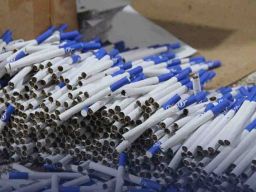 2 Penjual Rokok Tanpa Cukai di Gresik, Divonis 4 Bulan Penjara