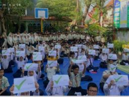 Ranking #1, Lomba Agustusan di UPT SMP Negeri 2 Gresik Berlangsung Semarak