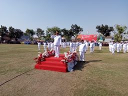 Pemerintah Kecamatan Menganti Menggelar Upacara HUT Kemerdekaan RI