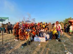 Meriahnya Karnaval di Desa Manyar Dalam Rangka HUT Kemerdekaan RI ke 79