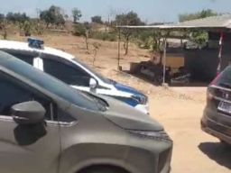 Personel Gabungan TNI Polri Menangkap Koordinator Tambang di Desa Kepuhklagen