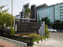 Diskoperindag Gresik Pernah Terlambat Menyerahkan Bantuan ke KUM Senilai Ratusan Juta