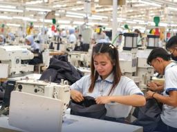 PT Jaya Perkasa Tekstil Ekspor Ratusan Ribu Potong Kemeja Pria ke Jerman
