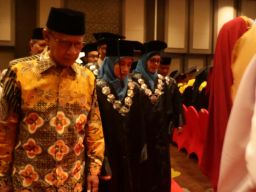 Universitas Muhammadiyah Gresik Gelar Wisuda ke-45 dan Groundbreaking Gedung Faqih Usman