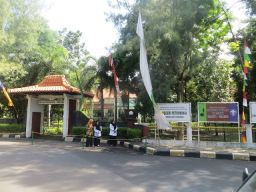 Laporan Pertanggungjawaban Dana BOS SDN 4 Gresik dan SMPN 29 Gresik Tanpa Didukung Bukti Transaksi Pengeluaran