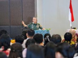 Kuliah Umum Kasum TNI Kepada Mahasiswa STFT Jakarta