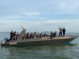 Bakamla RI Gagalkan Penyelundupan Benih Lobster ke Malaysia