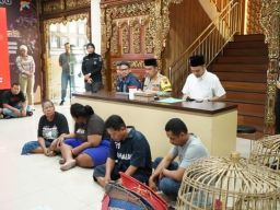 Oknum Anggota Polsek Genuk Diduga Jadi Panitia Judi Sabung Ayam