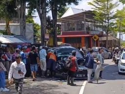 Kecelakaan Beruntun di Kelokan Menurun Tajam Jalur Gunung Lawu Magetan