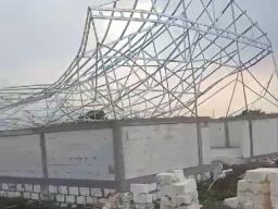 Atap Penyangga Roboh, Kualitas Material Bangunan Lumbung Pangan di Desa Gadingwatu Harus Diusut