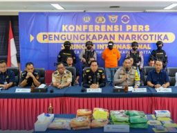 Warga Negara Malaysia Selundupkan Kopi Saset Isi Narkoba