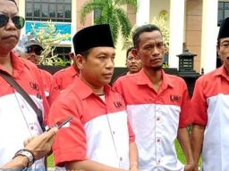 LIRA Jawa Timur Geruduk PTUN Surabaya