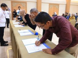 34 OBH Terakreditasi Tandatangani Kontrak Addendum dengan Kemenkumham Jatim