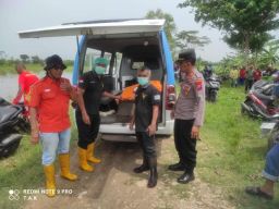 Ditemukan Jenazah Perempuan di Bantaran Sungai Parit Agung