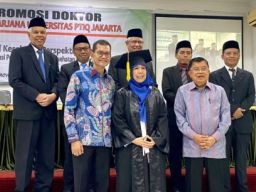 Personil Eltekers Angkat Konsep Sehat Paripurna Jadi Disertasi Doktor