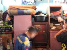 Rutan Rengat Gelar Razia Kamar Hunian dan Tes Urine Warga Binaan