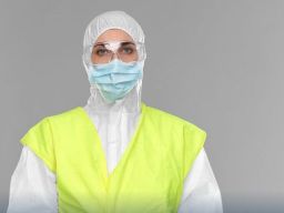 PT Medika Maesindo Global Ekspor Ratusan Ribu Unit APD ke Amerika Serikat