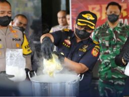 Bea Cukai dan Polri Musnahkan 400 Gram Sabu dan 210 Butir Ekstasi