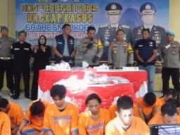 Polresta Sidoarjo Ungkap Kasus dengan 69 Tersangka Narkoba