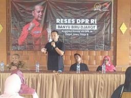 Banyu Biru Djarot Menggelar Reses di Desa Randubango