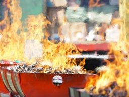 Bea Cukai Musnahkan Barang Ilegal Bernilai Rp 4 Miliar di Karimun