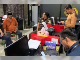 Kejari Bojonegoro Tangkap 2 Orang, Mengaku Anggota LSM dan Wartawan