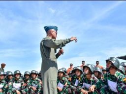 Puspenerbal Sambut Kunjungan 200 Taruna AAL