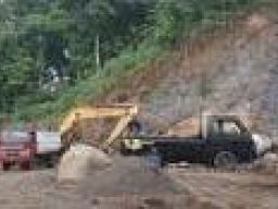Matburi Dituntut 1 Tahun Penjara di Kasus Tambang Ilegal Banyuwangi