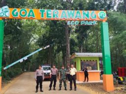 Viral Wisata Goa Terawang di Todanan