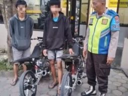 2 Pemuda Ditangkap Polsek Sumbergempol Mau Balap Liar