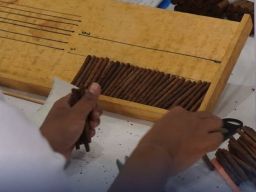 PT Besuki Raya Cigar Ekspor Cerutu ke Jerman