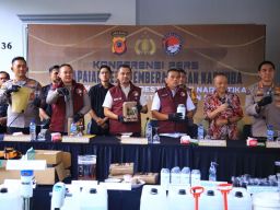 Polri Ungkap Laboratorium Clandestine Narkoba Terbesar di Jawa Barat