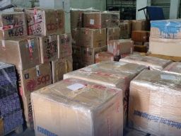 Bea Cukai Bandung Amankan 2 Juta Batang Rokok Polos