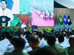 Arahan Presiden Rl kepada 1.004 Komandan Satuan TNl