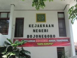 Oknum LSM dari Sidoarjo Diadili di Kasus Dugaan Pemerasan dan Pengancaman