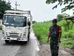 Penarikan Retribusi Portal Jalan di Desa Sumput Dibubarkan Aparat TNI dan Polri