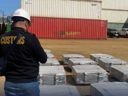 PT Eternal Nickel Industry Ekspor Nikel Cathode ke Tiga Negara