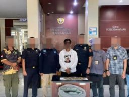Bea Cukai Tembilahan Gagalkan Pengiriman 30 Kilogram Sisik Tenggiling