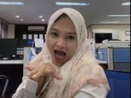 Dari Konten Berujung Hujatan dan Pemecatan, Inilah Cerita Lengkap Dwi Citra Weni