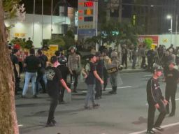 Banyak Mahasiswa Ditangkap Polisi Saat Demo Pengesahan UU TNI