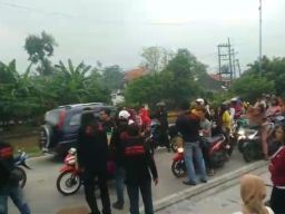 LSM GEMPAR Sidoarjo Berbagi 1500 Paket Takjil Gratis