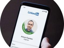 Punya Ribuan Koneksi Saat Kuliah Namun Tidak Ada yang Membantu Saat Mencari Pekerjaan?