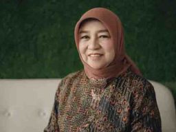 Kisah Inspiratif Nurhayati Subakat, Pendiri Brand Kecantikan Wardah